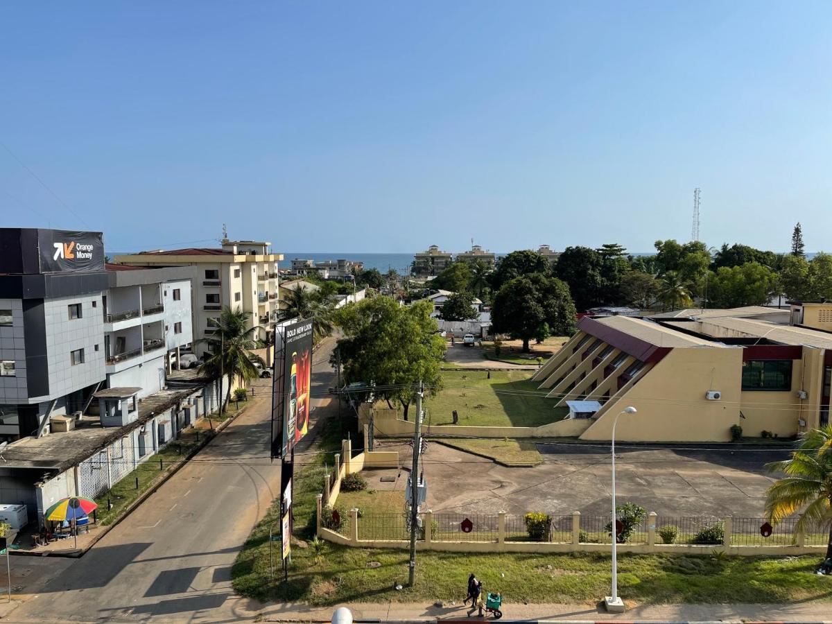 Boulevard Palace Hotel Monrovia Eksteriør bilde