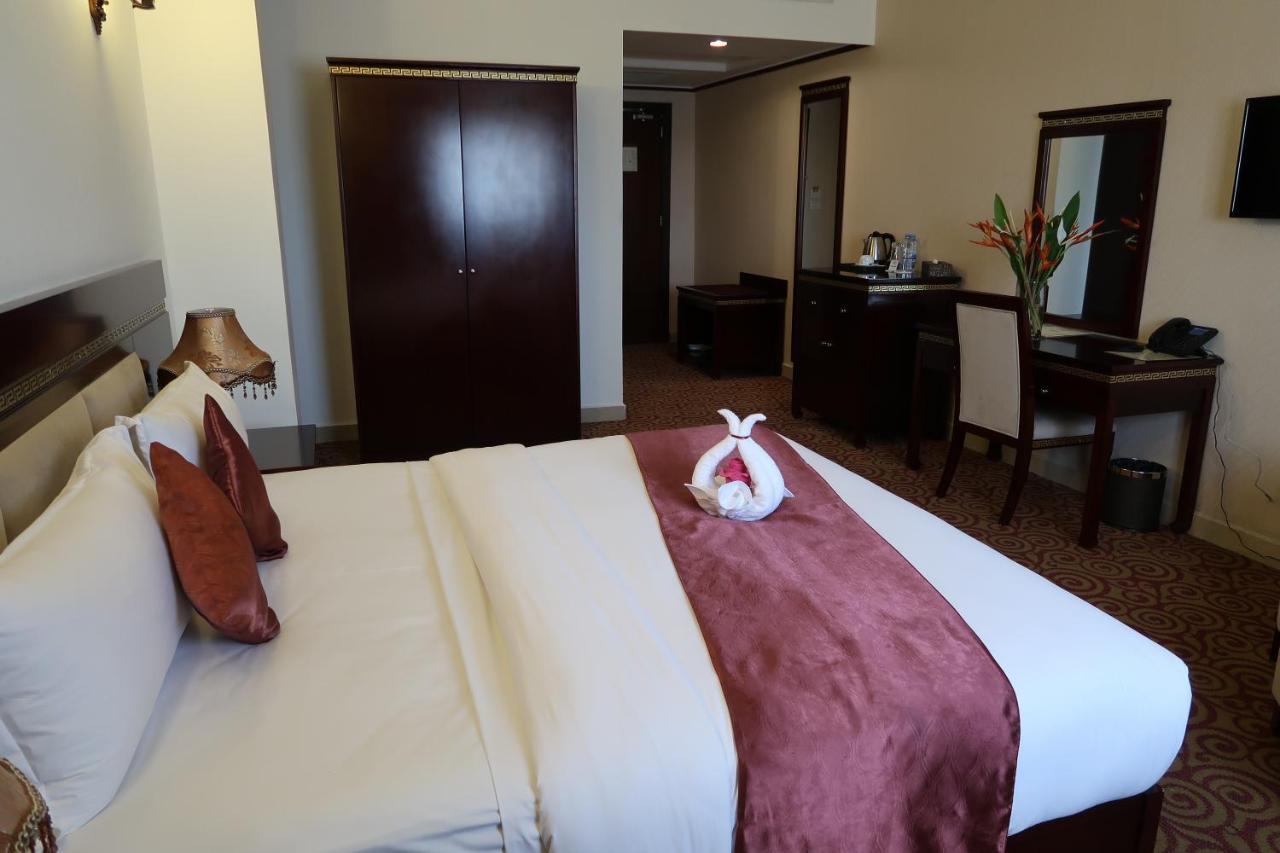 Boulevard Palace Hotel Monrovia Eksteriør bilde