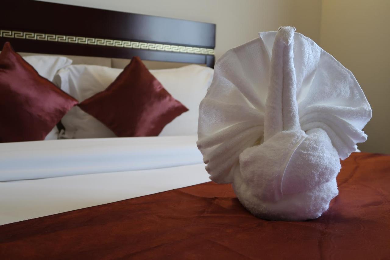 Boulevard Palace Hotel Monrovia Eksteriør bilde